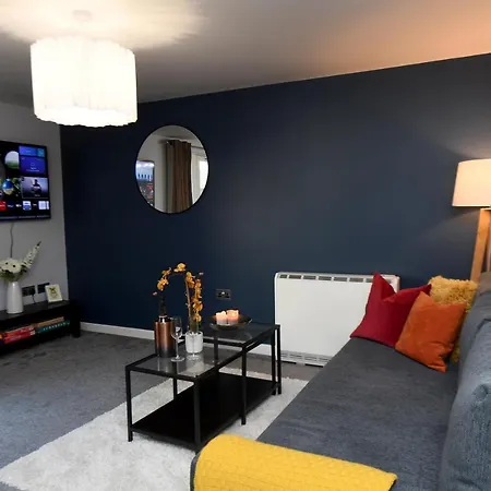 Self Catering - Regent's Court Azure * Harrogate
