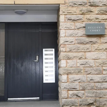 Self Catering - Regent's Court Azure アパート ハロゲート